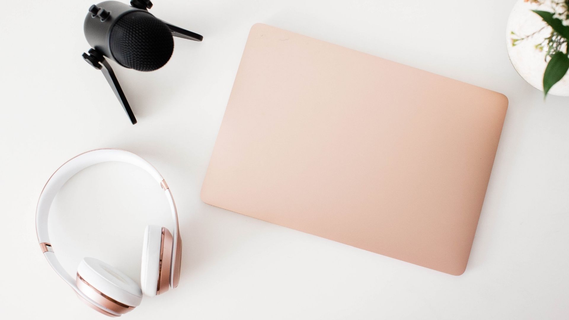 5 Essential Lessons I Learned When Starting My Podcast