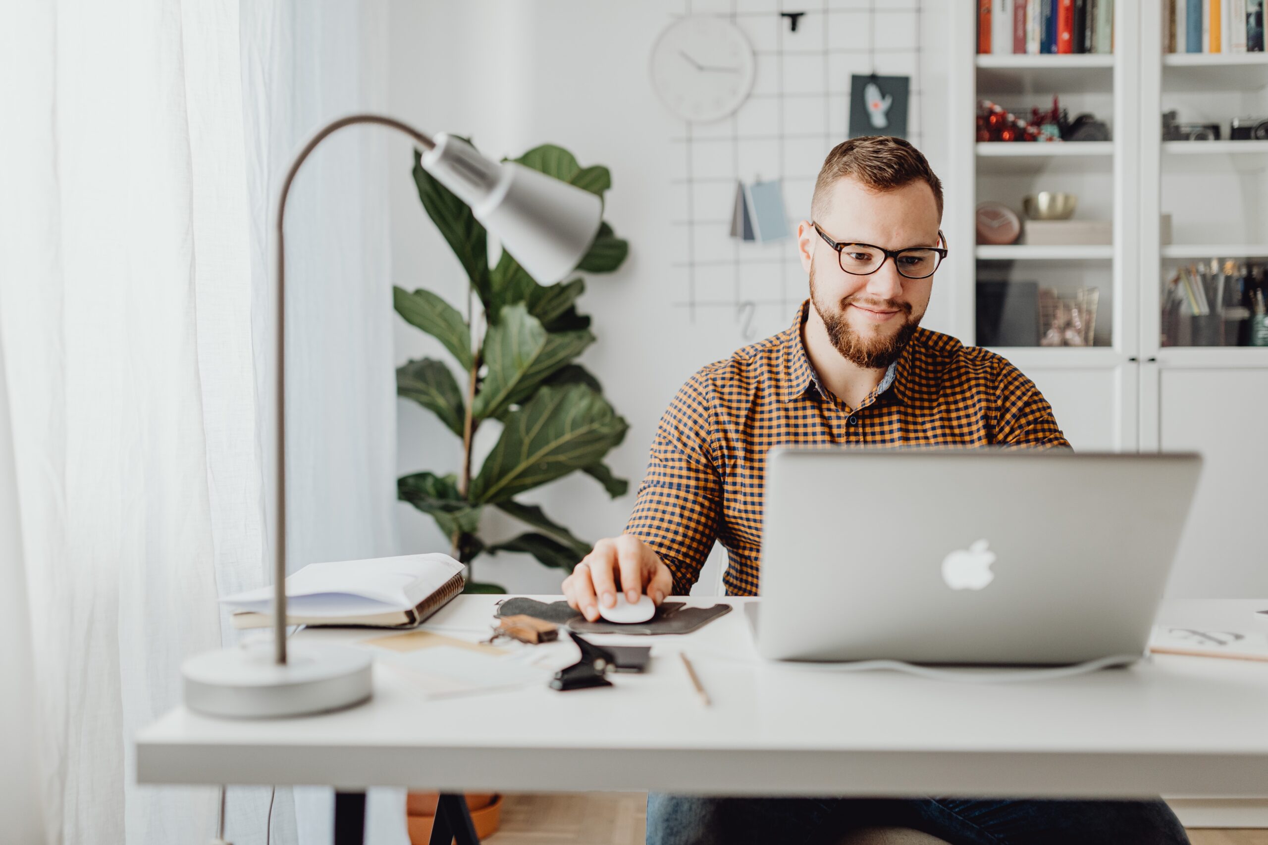 10 Companies with Podcasts (And Why Your Business Should Start One)