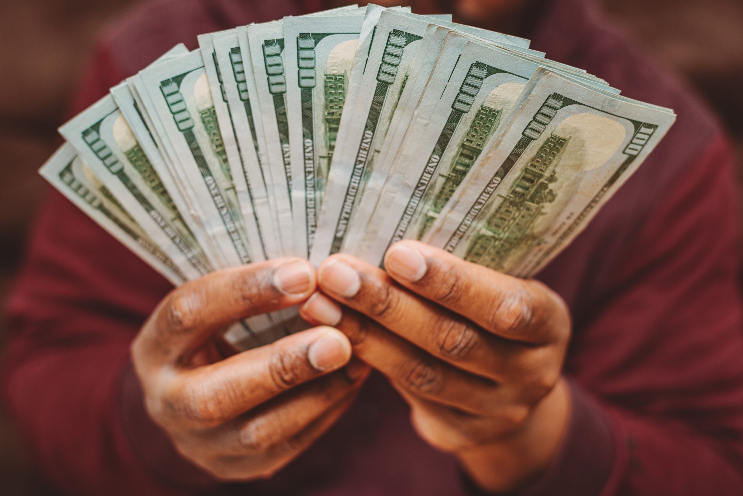 How Do Podcasts Make Money? A Guide to Podcast Monetization