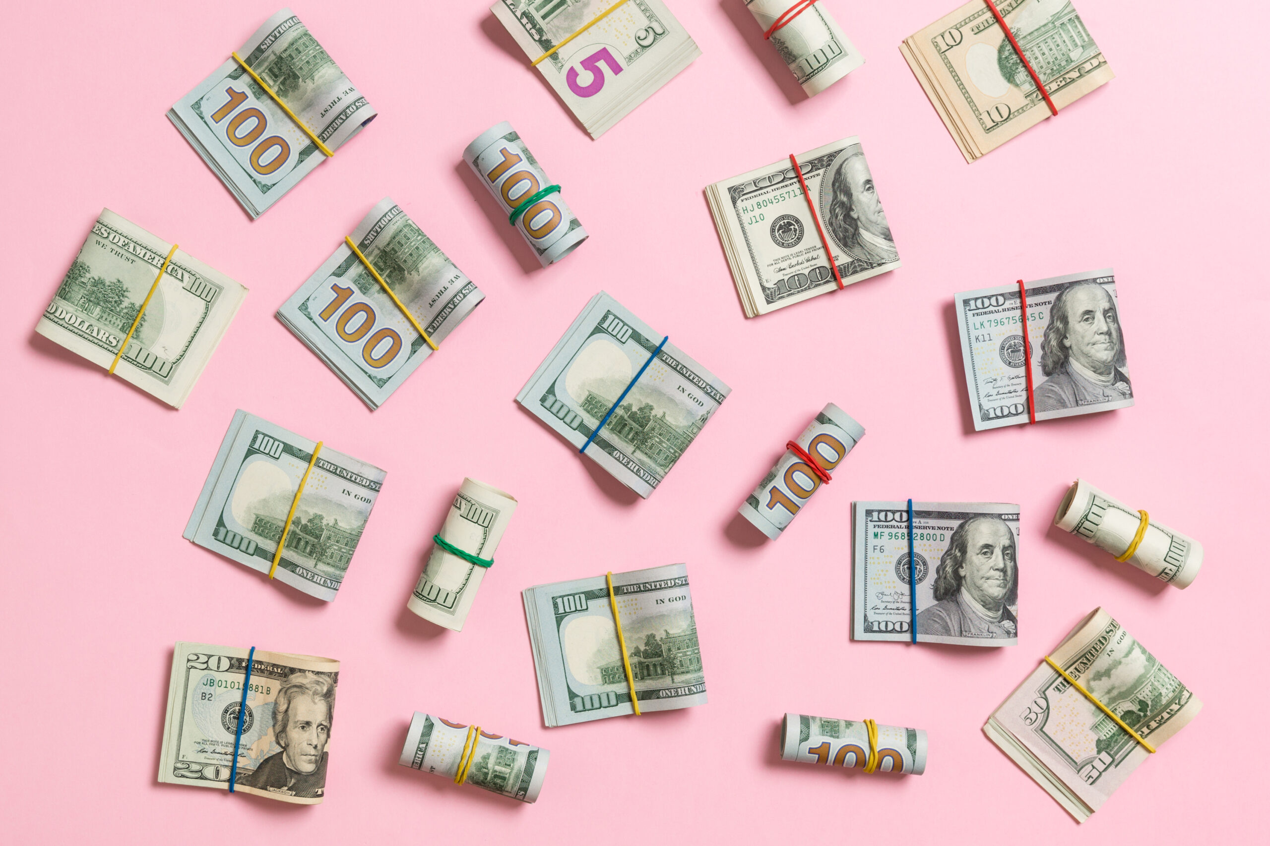 How Much Do Podcasters Make? A Breakdown of Podcasting Income